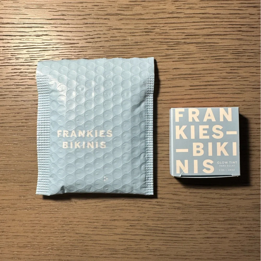 Glow Tint Summer Skin - Picture 7 of 10